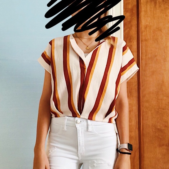 Zara Tops - ZARA SEMI CROPPED BLOUSE